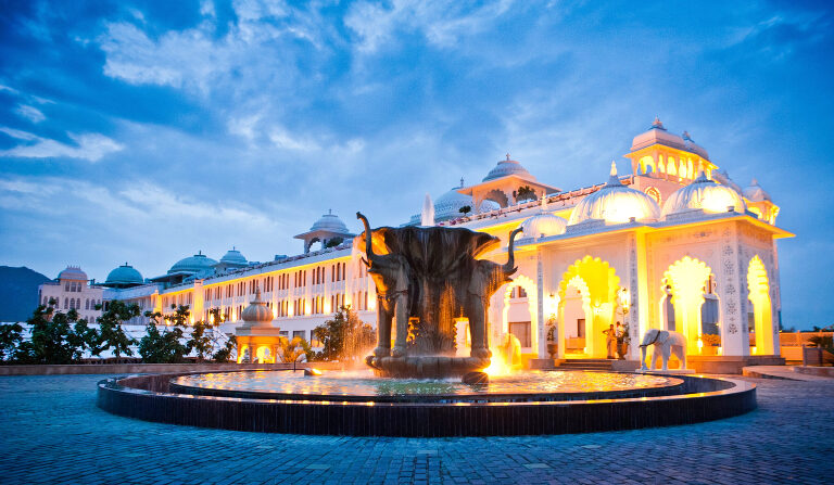 Radisson Blu Udaipur Palace  Photo